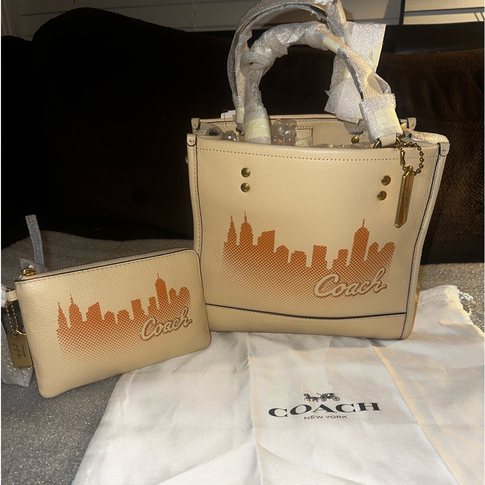 Coach Jennifer Lopez Tote and matching wristlet